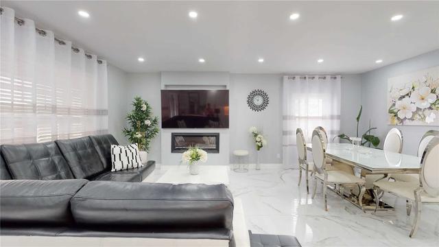 2 Warnica Ave, House detached with 3 bedrooms, 4 bathrooms and 4 parking in Toronto ON | Image 37