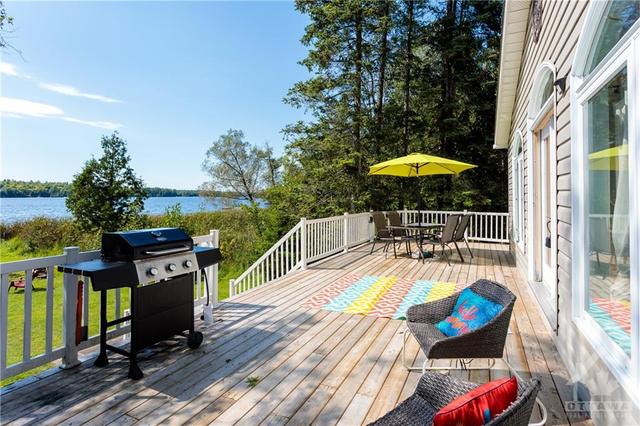 265 3 Mile Bay Road, House detached with 4 bedrooms, 1 bathrooms and 5 parking in Lanark Highlands ON | Image 7