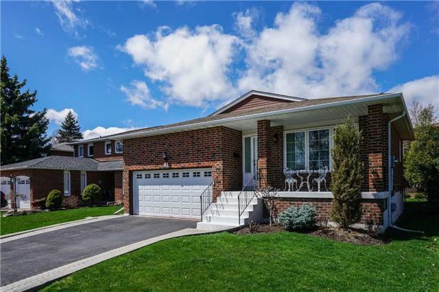81 Reynier Dr, House detached with 3 bedrooms, 2 bathrooms and 2 parking in Brampton ON | Image 1