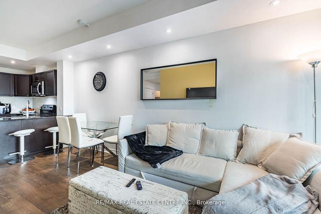 214 - 2522 Keele St, Condo with 2 bedrooms, 2 bathrooms and 1 parking in Toronto ON | Image 7