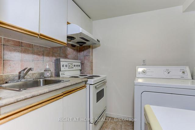 16 Pat Brooks Terr, Townhouse with 3 bedrooms, 4 bathrooms and 2 parking in Toronto ON | Image 24