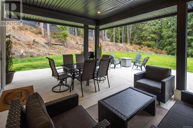 657 Gowlland Rd, House detached with 4 bedrooms, 3 bathrooms and 10 parking in Highlands BC | Image 49
