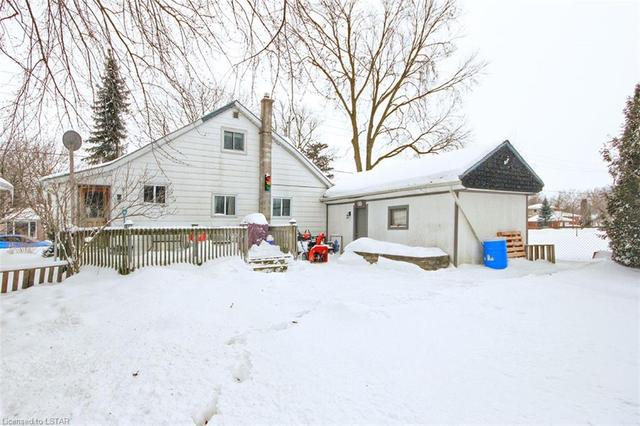 255 Jones Street W, House detached with 3 bedrooms, 1 bathrooms and 4 parking in St. Marys ON | Image 20