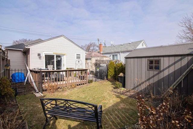 13 East 31st St, House detached with 2 bedrooms, 1 bathrooms and 0 parking in Hamilton ON | Image 22