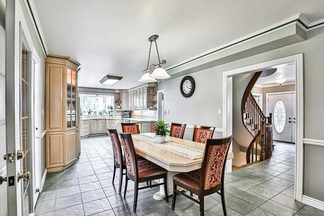 2902 Tenth Sdrd, House detached with 4 bedrooms, 4 bathrooms and 14 parking in Bradford West Gwillimbury ON | Image 6