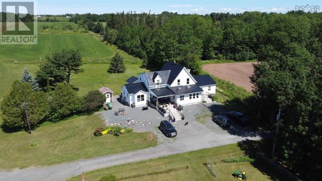 223 Scotch Hill Road, House detached with 6 bedrooms, 2 bathrooms and null parking in Pictou, Subd. A NS | Image 1