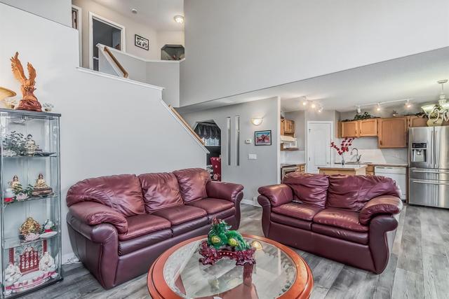 92 San Diego Green Ne, House detached with 3 bedrooms, 2 bathrooms and 4 parking in Calgary AB | Image 5