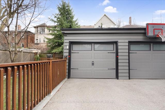 41 Elvina Gdns, House semidetached with 3 bedrooms, 2 bathrooms and 4 parking in Toronto ON | Image 26