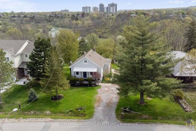 87 Hillview Rd, House detached with 4 bedrooms, 2 bathrooms and 4 parking in St. Catharines ON | Image 28