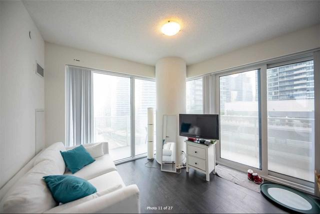 1202 - 100 Harbour St, Condo with 2 bedrooms, 2 bathrooms and 0 parking in Toronto ON | Image 7