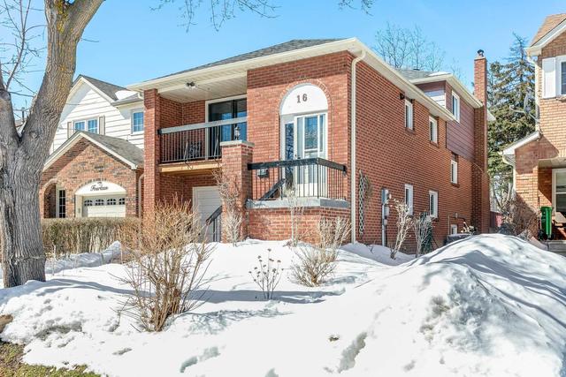 16 Gorsebrook Crt, House detached with 4 bedrooms, 2 bathrooms and 2 parking in Brampton ON | Image 1