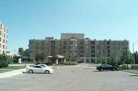 310 - 2100 John St, Condo with 2 bedrooms, 2 bathrooms and 2 parking in Markham ON | Image 2
