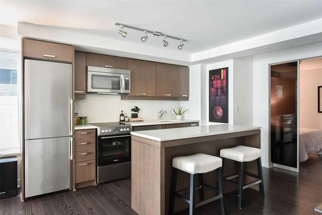 914 - 295 Adelaide St W, Condo with 2 bedrooms, 2 bathrooms and 1 parking in Toronto ON | Image 4