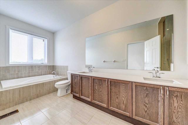 13 Titan Tr, House detached with 3 bedrooms, 3 bathrooms and 2 parking in Markham ON | Image 14