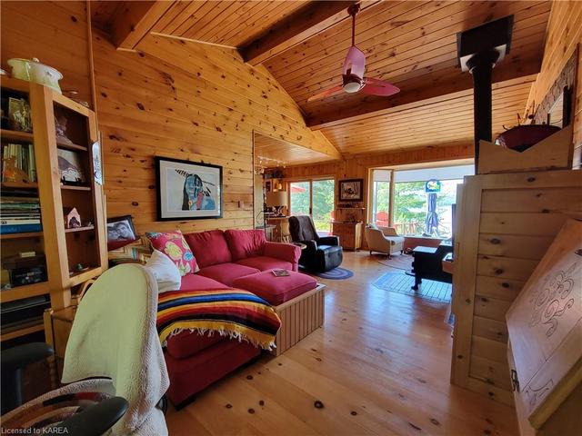 890 Mazinaw Lake, House detached with 2 bedrooms, 1 bathrooms and null parking in North Frontenac ON | Image 4