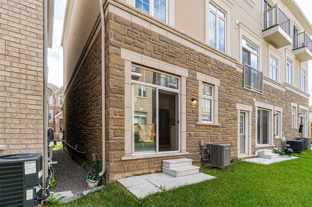 10 Lasalle Lane, House semidetached with 4 bedrooms, 5 bathrooms and 2 parking in Richmond Hill ON | Image 27