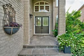 2434 Millrun Dr, Home with 5 bedrooms, 5 bathrooms and 4 parking in Oakville ON | Image 14