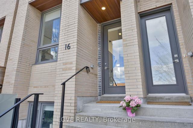 16 Perth Ave, House attached with 3 bedrooms, 3 bathrooms and 1 parking in Toronto ON | Image 34