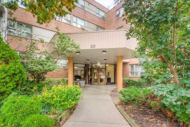 -111 - 30 Sunrise Ave, Condo with 3 bedrooms, 2 bathrooms and 1 parking in Toronto ON | Image 1