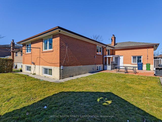 33 Romfield Dr, House detached with 3 bedrooms, 2 bathrooms and 6 parking in Toronto ON | Image 21