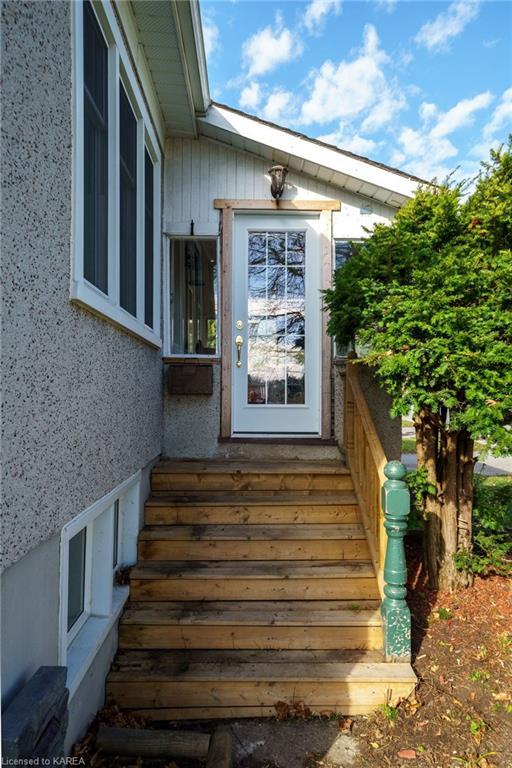 162 Alma Avenue, House detached with 2 bedrooms, 1 bathrooms and 3 parking in Greater Napanee ON | Image 24