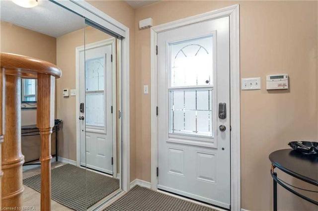 220 Blackburn Dr, Townhouse with 2 bedrooms, 3 bathrooms and 2 parking in Brantford ON | Image 27