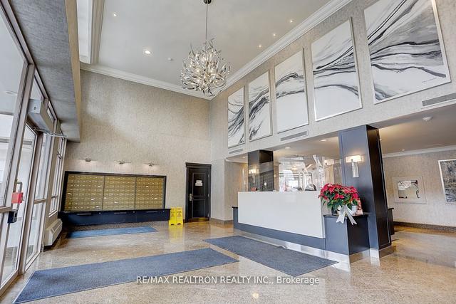 rg5 - 2 Clairtrell Rd, Condo with 2 bedrooms, 3 bathrooms and 2 parking in Toronto ON | Image 23