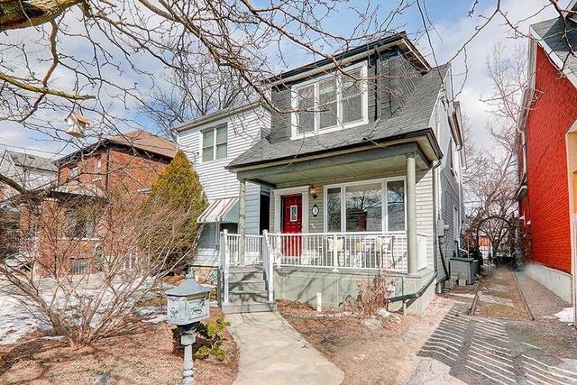 3 Inwood Ave, House detached with 3 bedrooms, 2 bathrooms and 2 parking in Toronto ON | Image 1