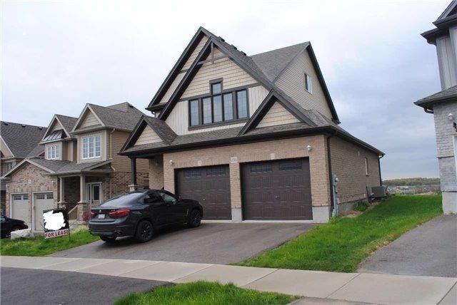 292 Dewdrop Cres, House detached with 4 bedrooms, 3 bathrooms and 2 parking in Waterloo ON | Image 2