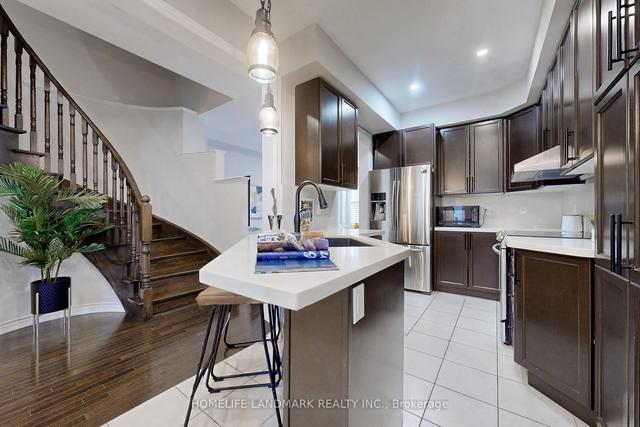 32 Tufo Ave, House attached with 4 bedrooms, 5 bathrooms and 4 parking in Markham ON | Image 37