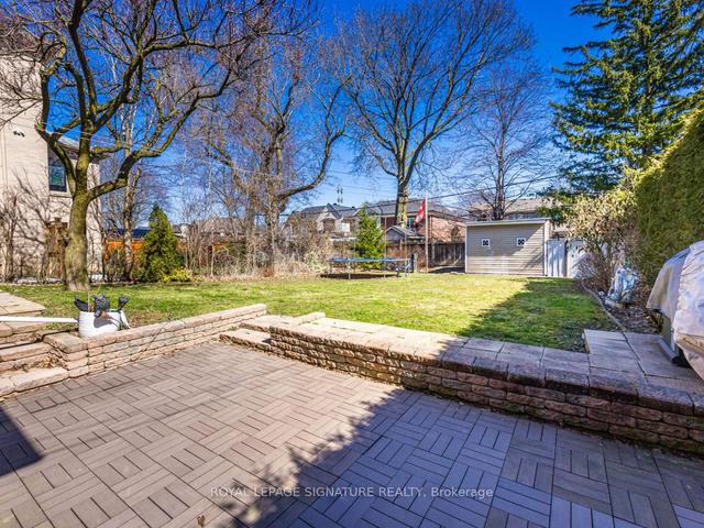 127 Yonge Blvd, House detached with 6 bedrooms, 3 bathrooms and 6 parking in Toronto ON | Image 15