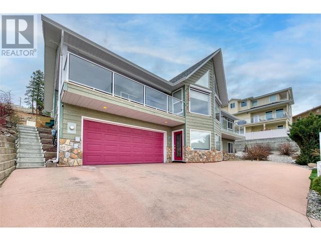 2850 Evergreen Drive, House detached with 3 bedrooms, 3 bathrooms and 2 parking in Penticton BC | Image 2