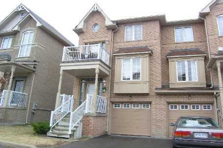 102 Wilkie Lane, Townhouse with 3 bedrooms, 3 bathrooms and 2 parking in Ajax ON | Image 1