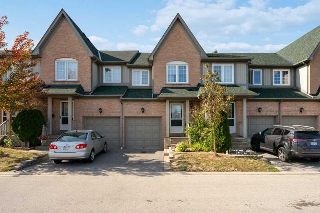 5 - 2955 Thomas St, Townhouse with 3 bedrooms, 3 bathrooms and 2 parking in Mississauga ON | Image 1