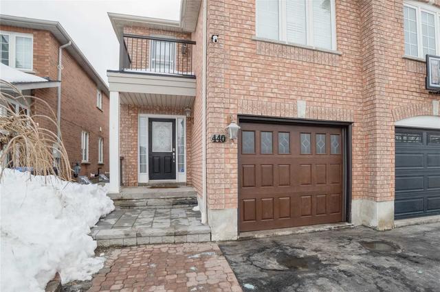 440 Oaktree Circ, House semidetached with 4 bedrooms, 4 bathrooms and 5 parking in Mississauga ON | Image 12