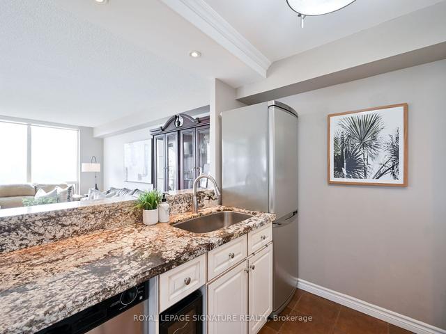 703 - 1 Hickory Tree Rd, Condo with 2 bedrooms, 2 bathrooms and 2 parking in Toronto ON | Image 10