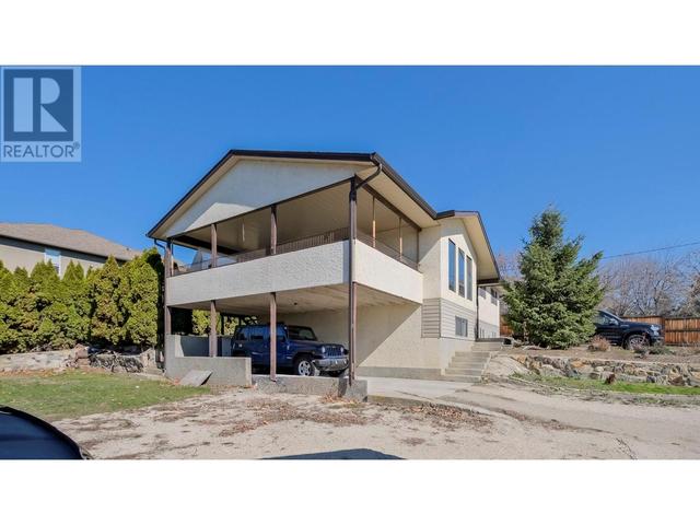 1584 Highway 33 E, House detached with 4 bedrooms, 2 bathrooms and 20 parking in Kelowna BC | Image 38