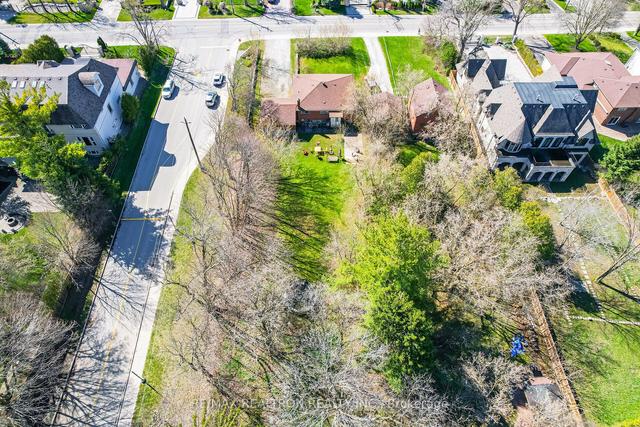 108 Garden Ave, House detached with 3 bedrooms, 1 bathrooms and 8 parking in Richmond Hill ON | Image 16
