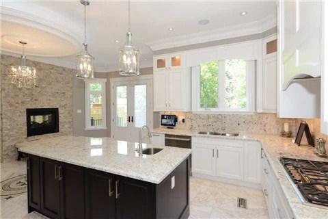 70 Yorkview Dr, House detached with 4 bedrooms, 6 bathrooms and 4 parking in Toronto ON | Image 6