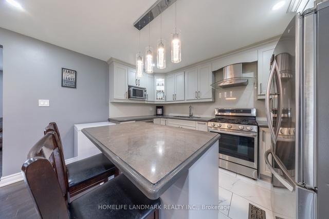 103 Oakley Blvd, House detached with 4 bedrooms, 4 bathrooms and 5 parking in Toronto ON | Image 8