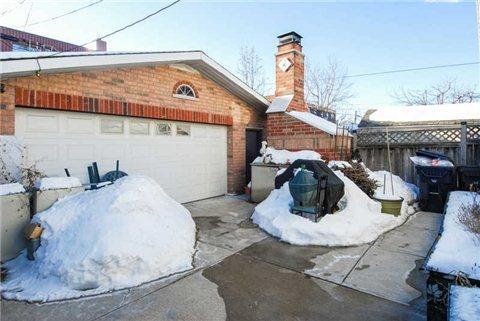 362 Northcliffe Blvd, House detached with 5 bedrooms, 3 bathrooms and 4 parking in Toronto ON | Image 20