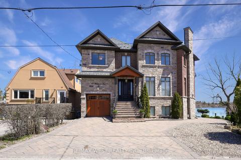15 Wildwood Ave, House detached with 3 bedrooms, 4 bathrooms and 5 parking in Richmond Hill ON | Card Image