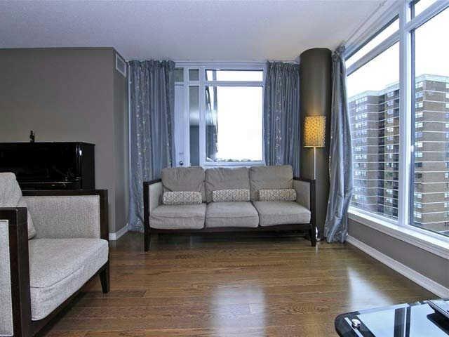 ph206 - 18 Valley Woods Rd, Condo with 2 bedrooms, 2 bathrooms and 1 parking in Toronto ON | Image 7