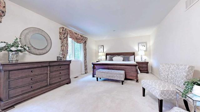 8 Lawnview Dr, House detached with 5 bedrooms, 7 bathrooms and 9 parking in Toronto ON | Image 20