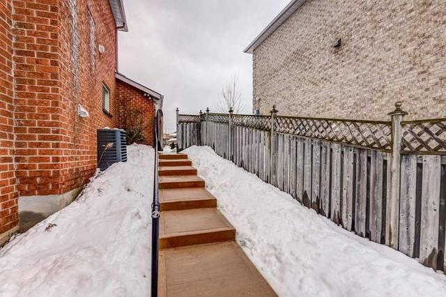 695 Shanahan Blvd, House detached with 4 bedrooms, 4 bathrooms and 4 parking in Newmarket ON | Image 28