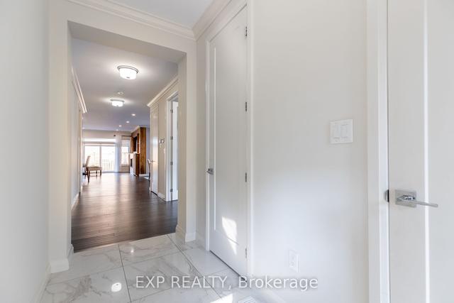 35 Midhurst Heights N, Townhouse with 4 bedrooms, 4 bathrooms and 1 parking in Hamilton ON | Image 23