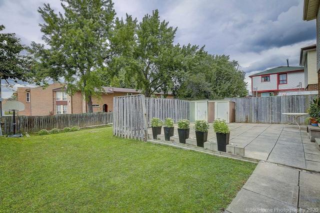 33 Mosque Cres, House detached with 3 bedrooms, 2 bathrooms and 2 parking in Toronto ON | Image 15