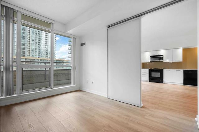 822 - 8 Telegram Mews, Condo with 2 bedrooms, 2 bathrooms and 1 parking in Toronto ON | Image 10