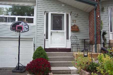 17 - 909 King St W, Townhouse with 3 bedrooms, 2 bathrooms and 2 parking in Oshawa ON | Image 2
