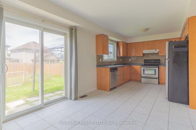 415 Orvis Cres, House detached with 3 bedrooms, 2 bathrooms and 3 parking in Shelburne ON | Image 2